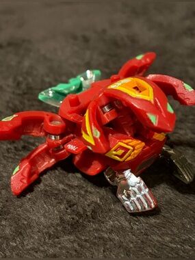Bakugan Pyrus Phosphos 760G